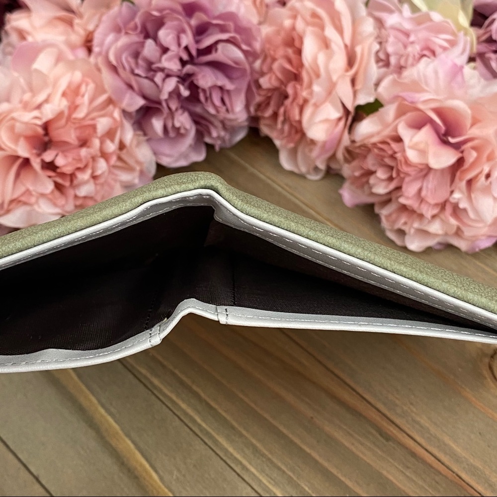 Vegan Leather Fox Rabbit Raccoon Cat Wallet - Picture 11 of 13